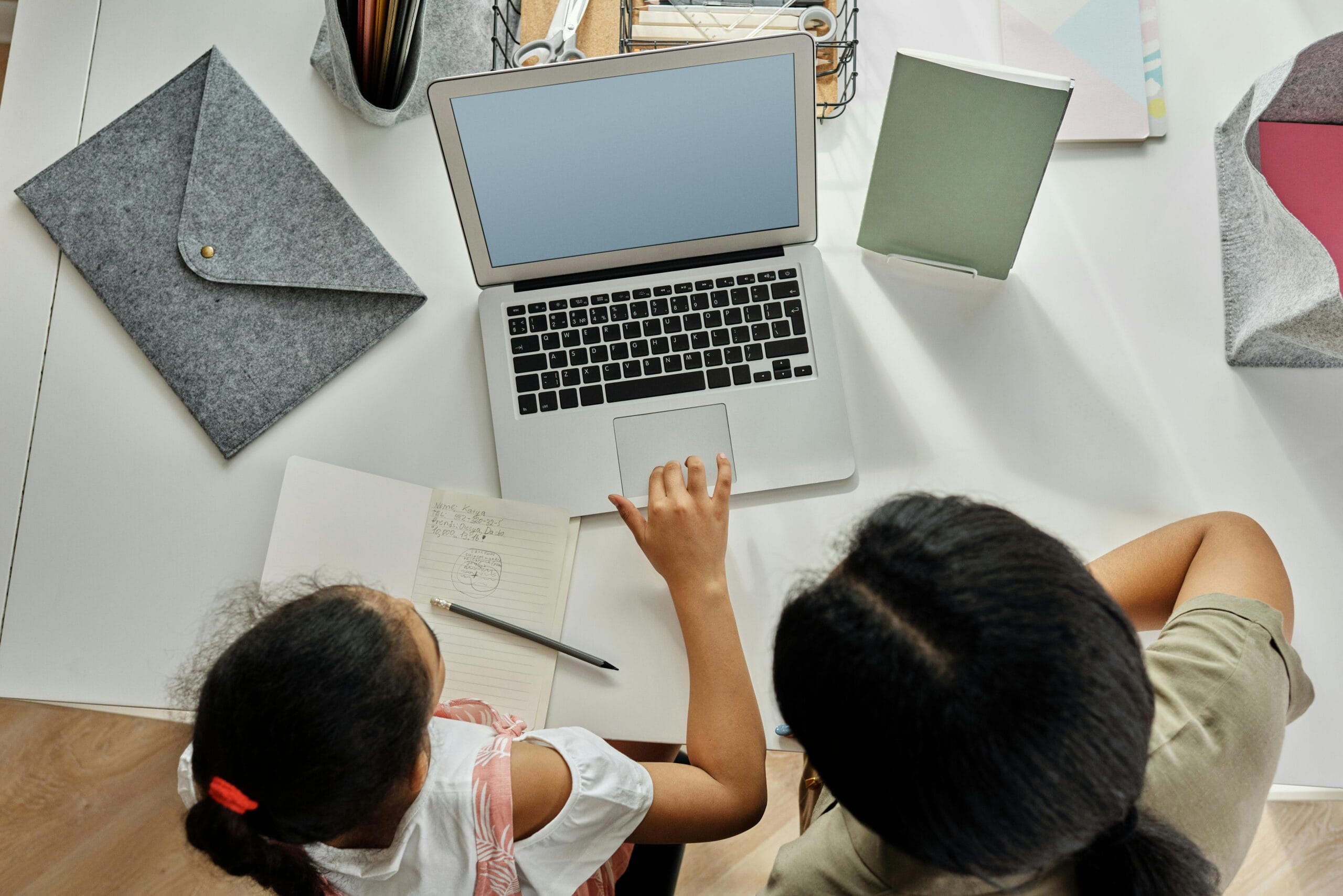 signs your child needs a tutor while struggling with homework