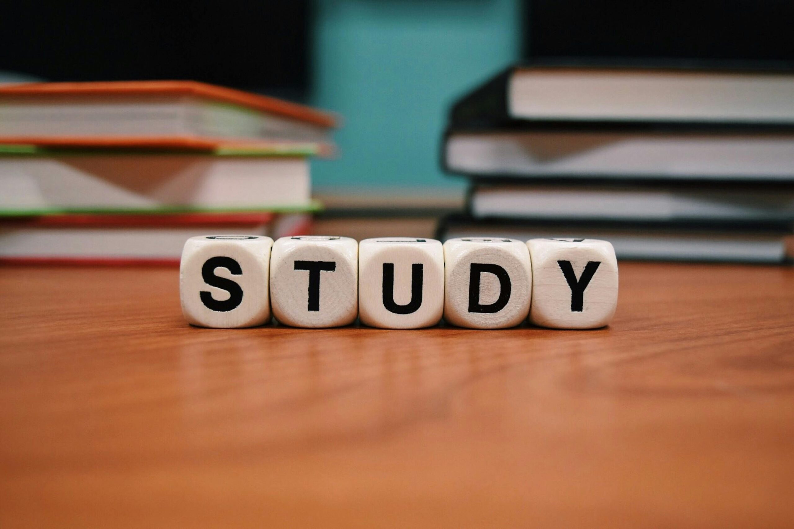 Student using midterm study tips